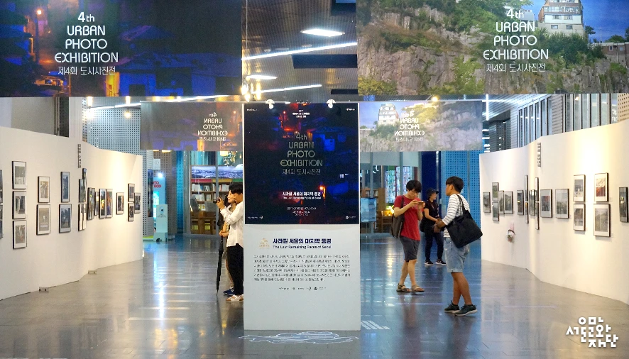 170809-%EA%B9%80%EB%AA%85%EB%9E%80-%EB%8F%84%EC%8B%9C%EC%82%AC%EC%A7%84%EC%A0%84-03.jpg?type=w966