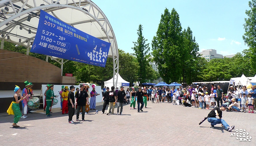 %ED%99%8D%EC%9D%80-%EC%98%88%EC%88%A0%EB%A1%9C-%EB%86%80%EC%9E%A5-02.jpg?type=w966