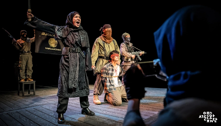 %EB%B0%95%EC%86%8C%ED%98%84_%EB%AA%A8%EB%93%A0-%EA%B5%B0%EC%9D%B8%EC%9D%80-%EB%B6%88%EC%8C%8D%ED%95%98%EB%8B%A404.jpg?type=w966