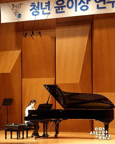 %EC%9D%B4%ED%98%9C%EC%9B%90_%EC%9C%A4%EC%9D%B4%EC%83%81-%EC%97%B0%EC%A3%BC%EB%8B%A8-08.jpg?type=w966