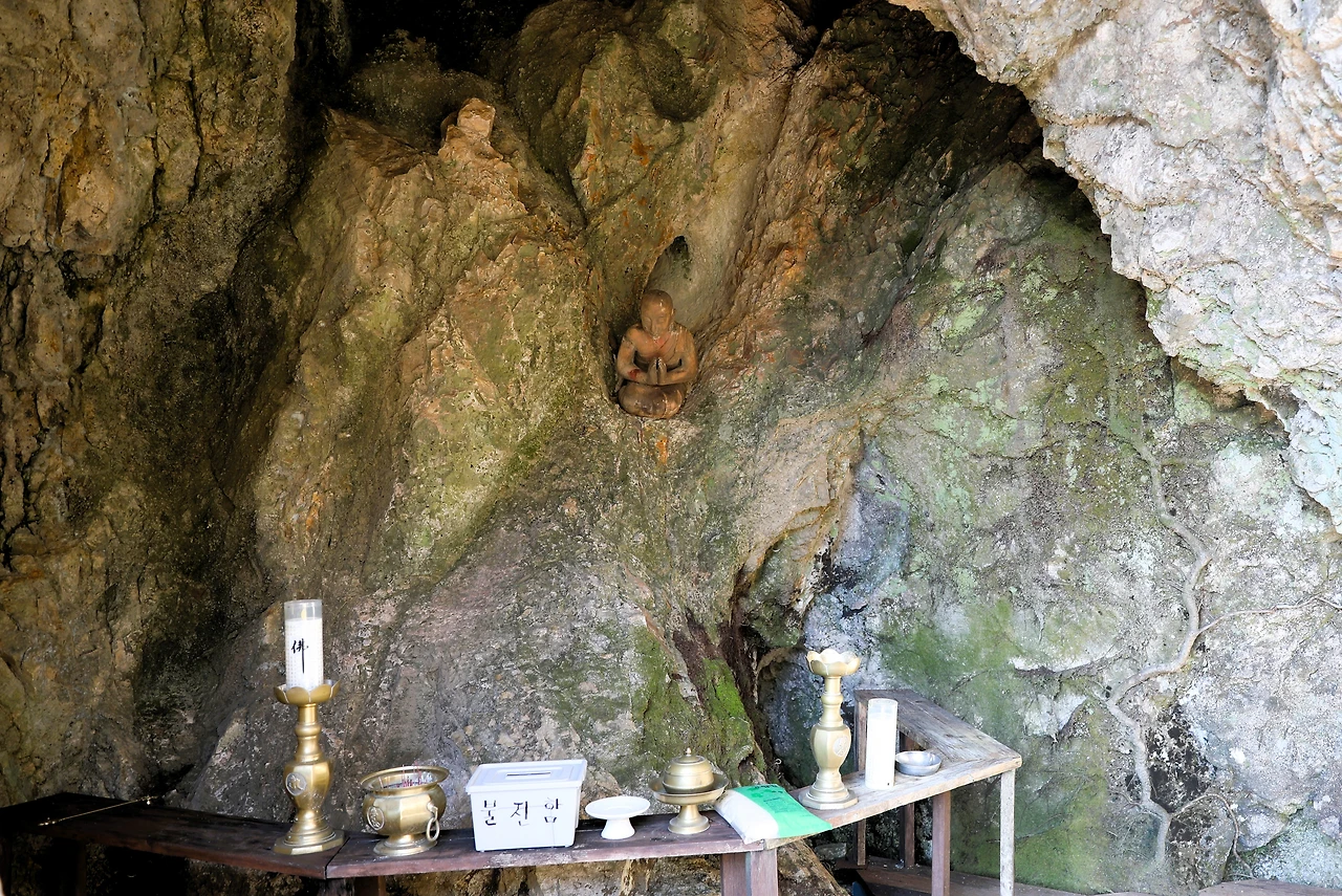수좌암 내부.JPG
