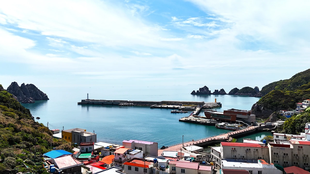 홍도분교에서 본 홍도항 앞바다.JPG