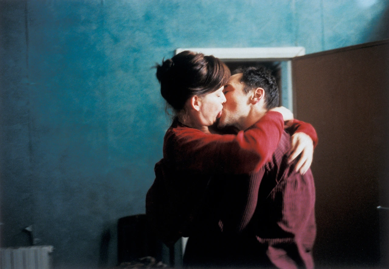 영화 정사 06.jfif