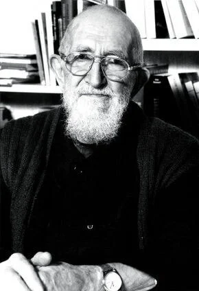 피에르 신부.jpeg