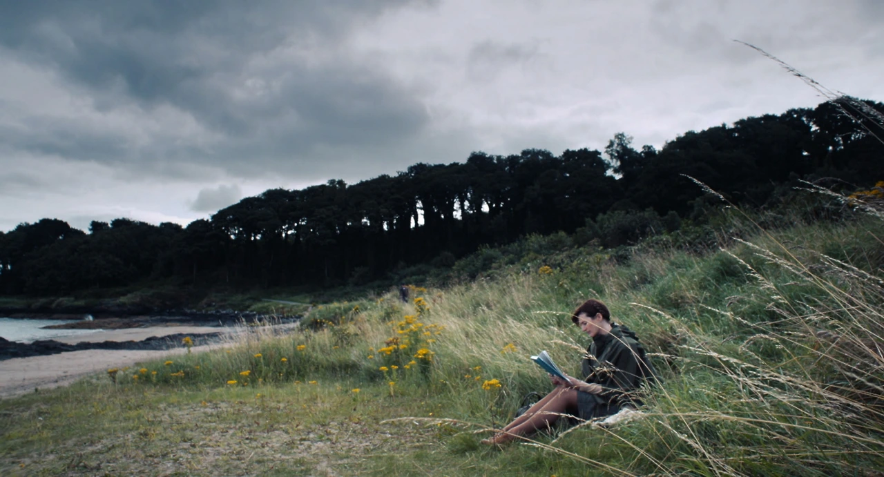 영화 북샵 01.jfif