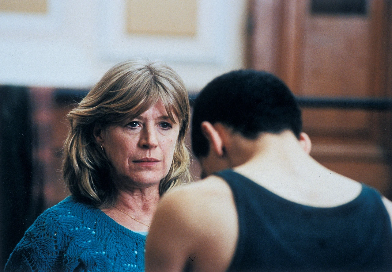 영화 정사 01.jfif