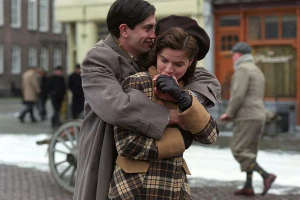 영화 쌍둥이 자매 04.jfif