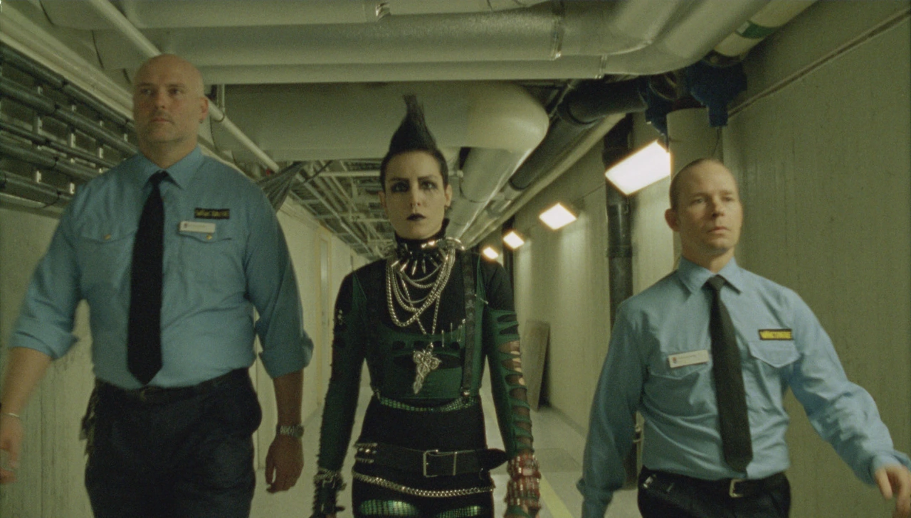 밀레니엄 제3부 벌집을 발로 찬 소녀 03.jfif