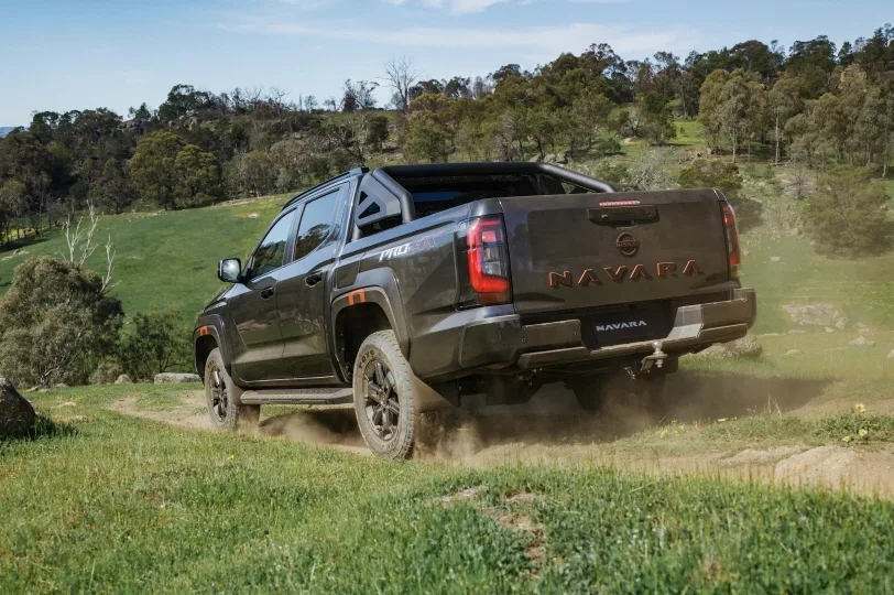 251120-01_2026NissanNavaraPRO_08.webp