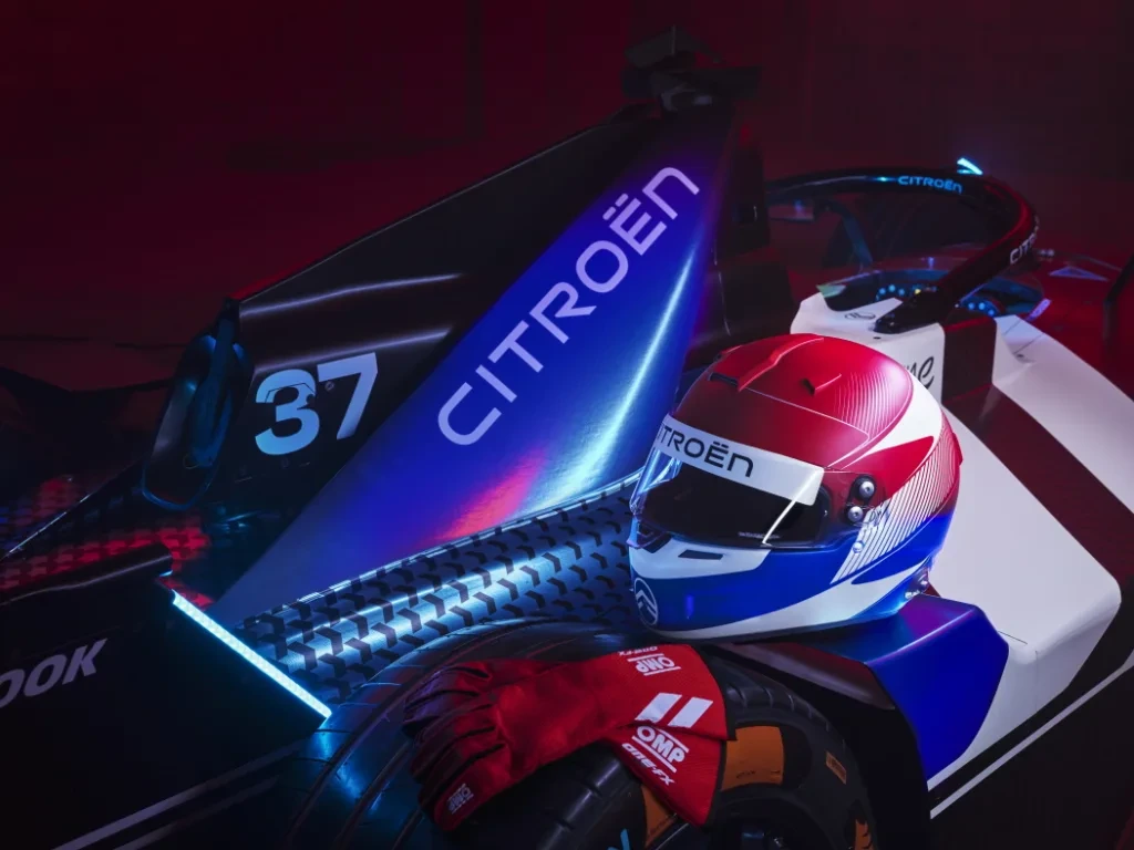 FORMULA_E_CITROEN_WC_HELMET_2a-1024x768.webp