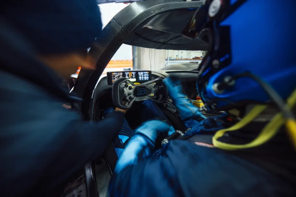 17-BUGATTI_BOLIDE-testing-1024x681.webp