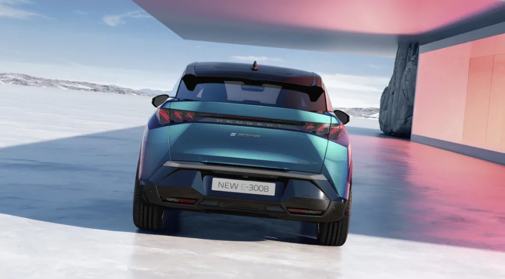 PEUGEOT_E3008_LONG_RANGE_2412STYP_011_FR-1024x566.webp