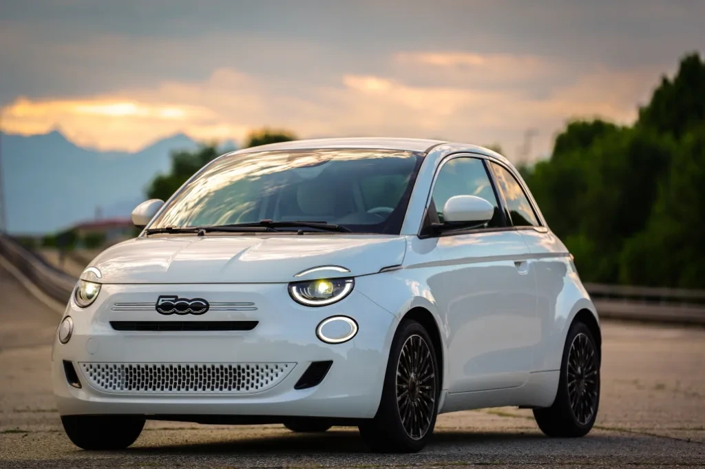 NewFiat500Hybrid-1024x681.webp