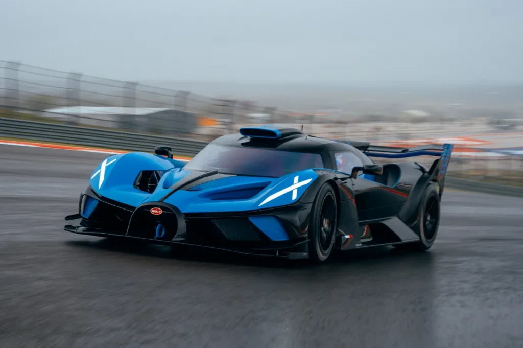 11-BUGATTI-BOLIDE-at-COTA-1024x681.webp