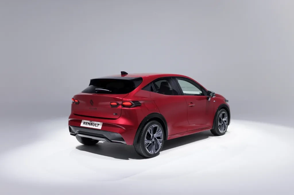 Renault-Clio-full-hybrid-E-Tech-Esprit-Alpine-Absolute-Red-20-1024x681.webp