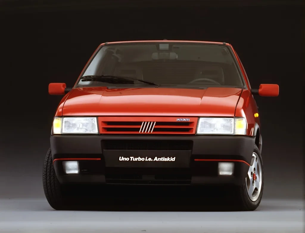 FiatUnoTurbo2serie-1024x781.webp