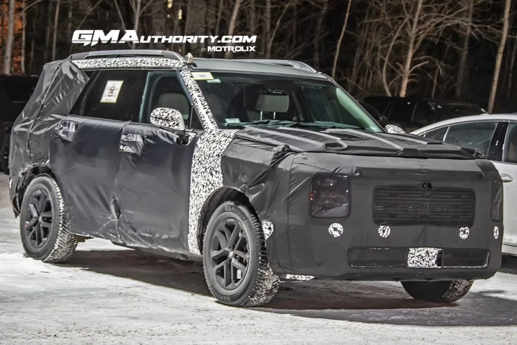 2026-Hyundai-Palisade-Prototype-Spy-Shots-January-2024-Exterior-004-1024x683-1-jpg.webp