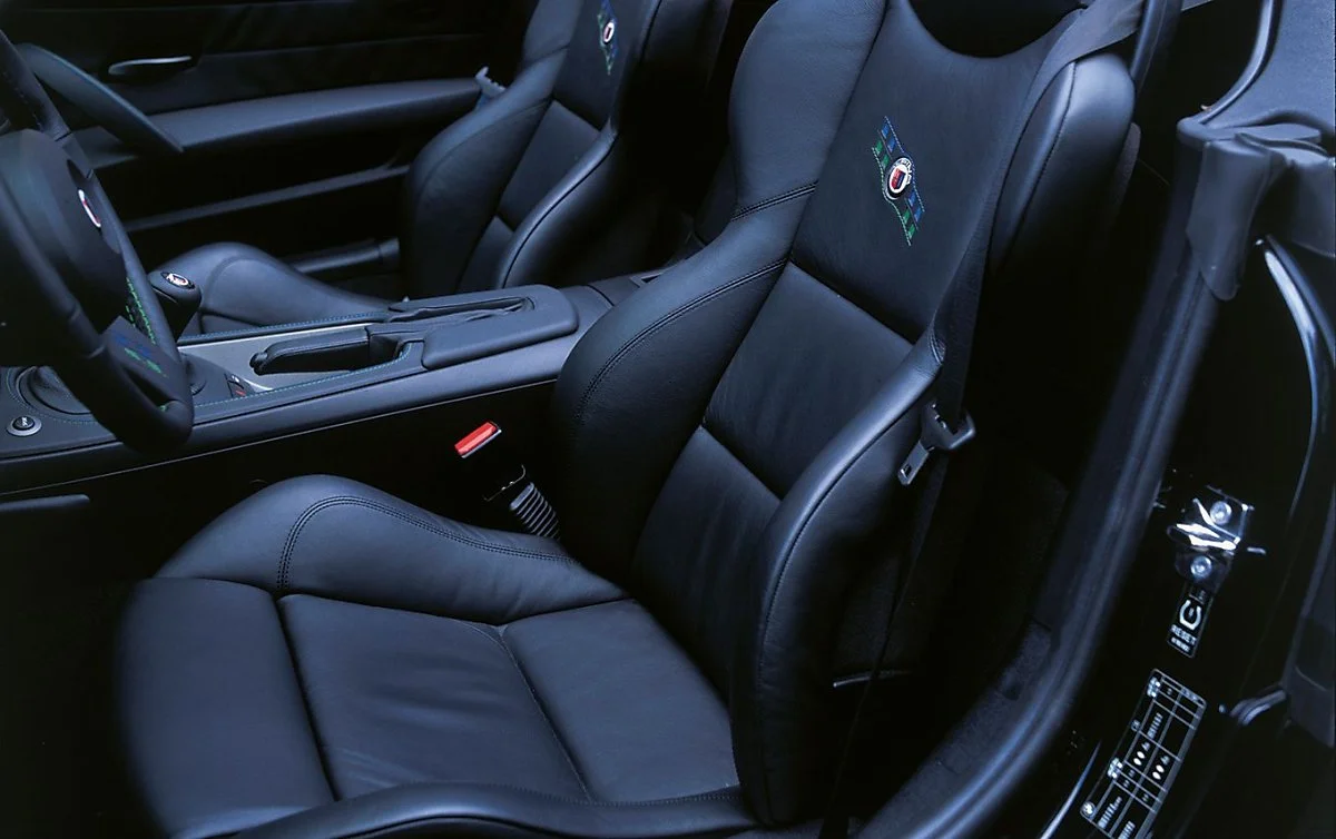 csm_Roadster-S-interieur-02_0fb9bc4935.jpg?type=w1200