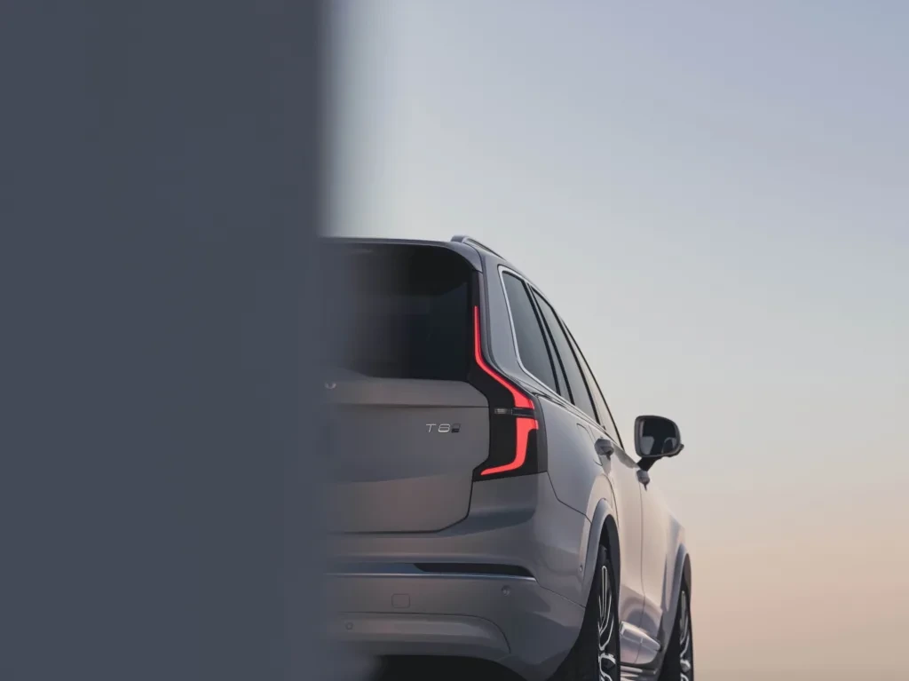 331884_New_Volvo_XC90_exterior-1024x767.webp