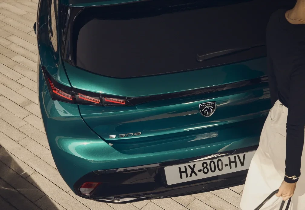PEUGEOT_E308_2508CV_524_FR.webp
