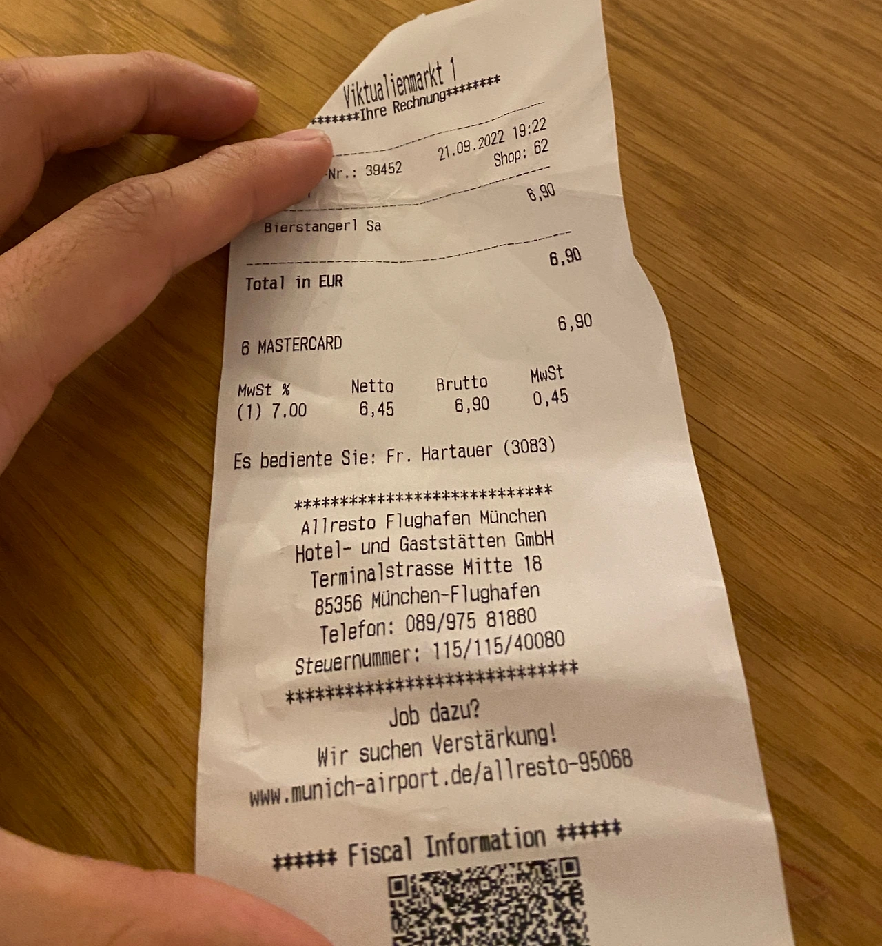 공항 살라미 샌드위치 영수증.JPG