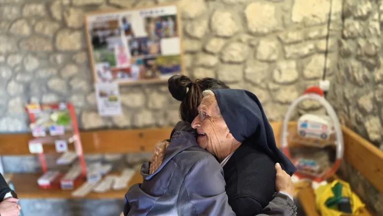 1759347642798.jpg?type=w773