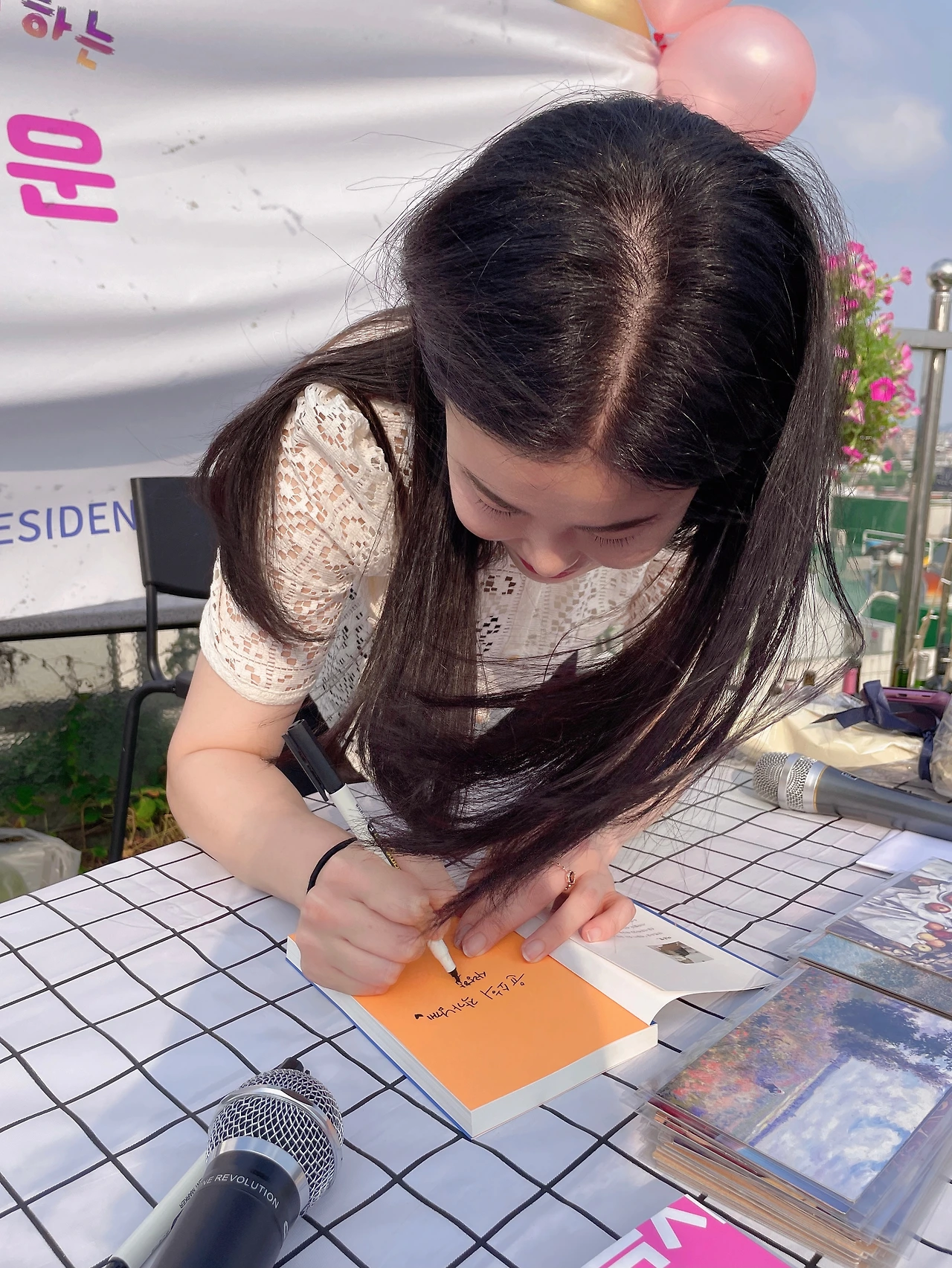 시끄러운 1.jpeg