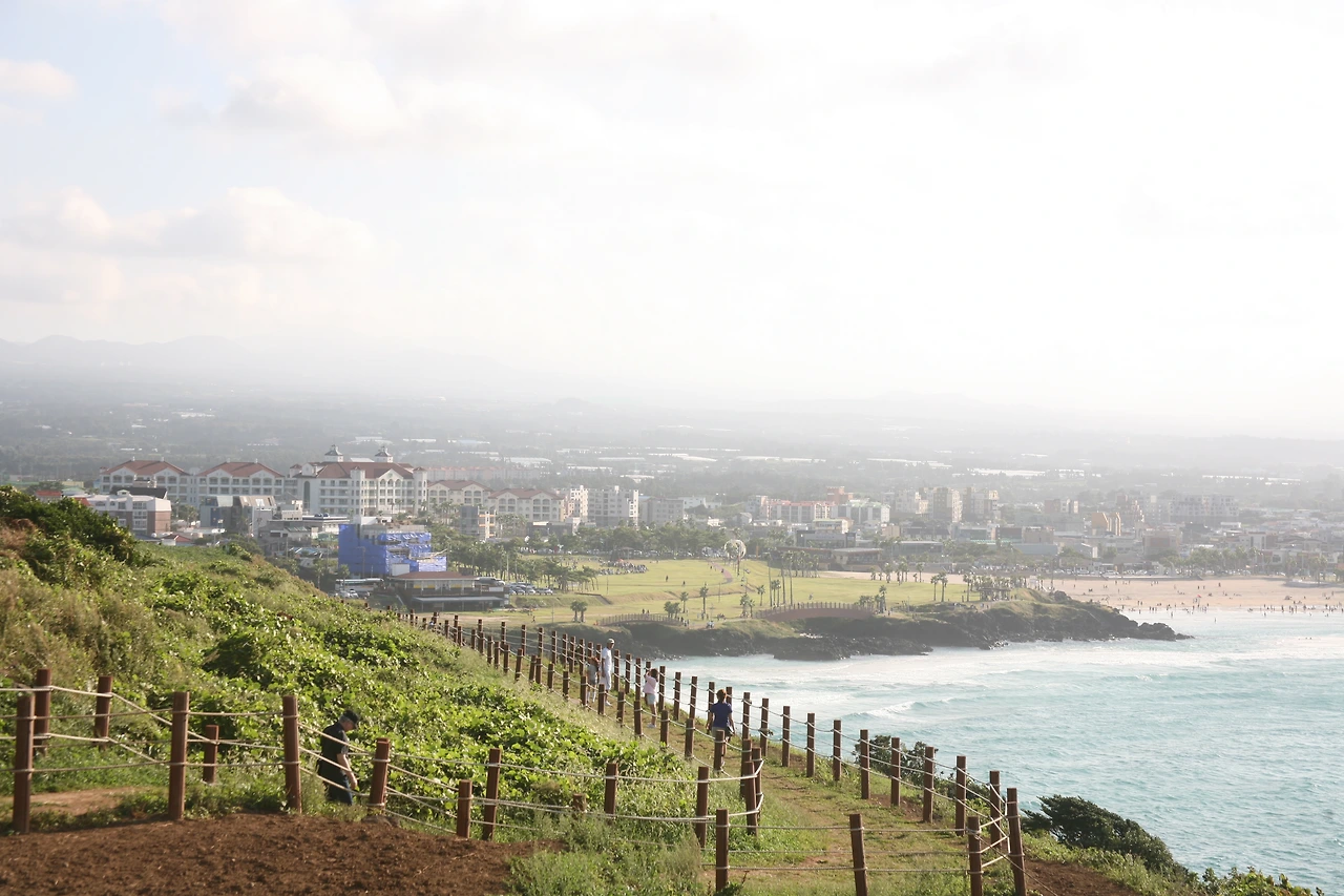 함덕 서우봉 오르는 길.JPG