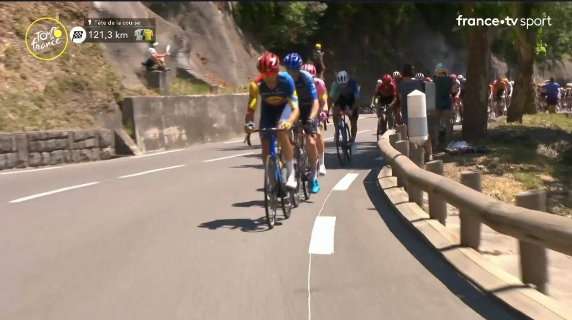 GS7ixJ2W8AAY2Ce?format=jpg&name=medium