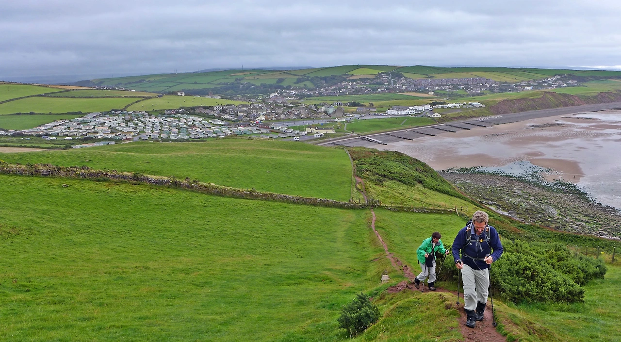 영국 도보횡단길 CTC 첫날의 아이리시 해안 절벽  (1).JPG