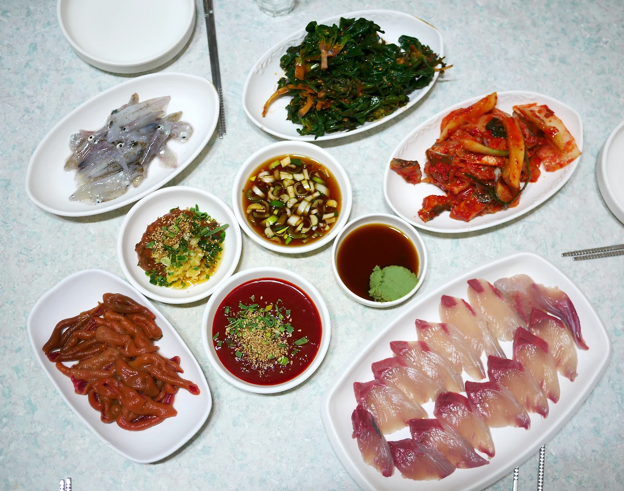 다찌집 상차림 처음엔 이정도로 시작한다.JPG