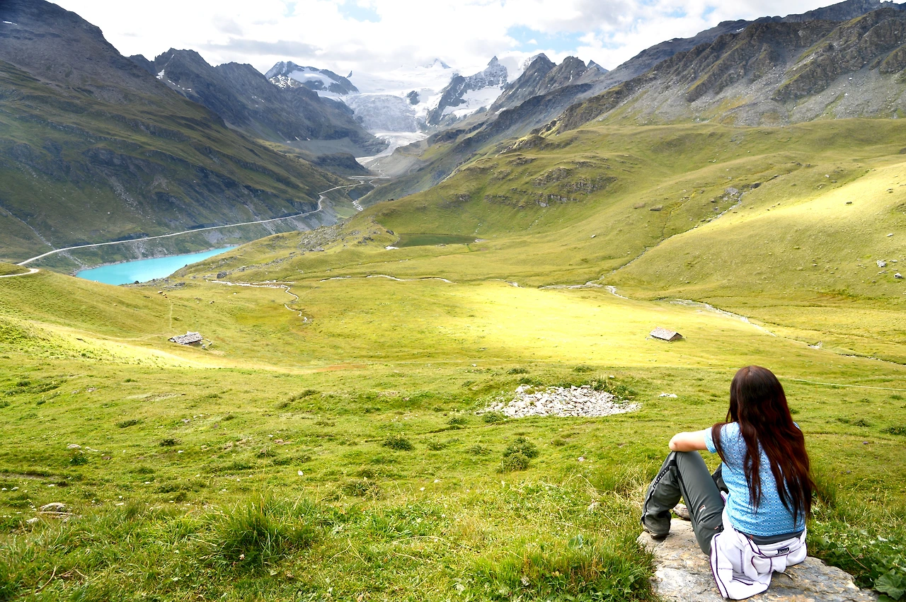 몰래 찍다가 쇠고랑을 찰지도 모르지만 그래도 셔터에 손이 간다.JPG