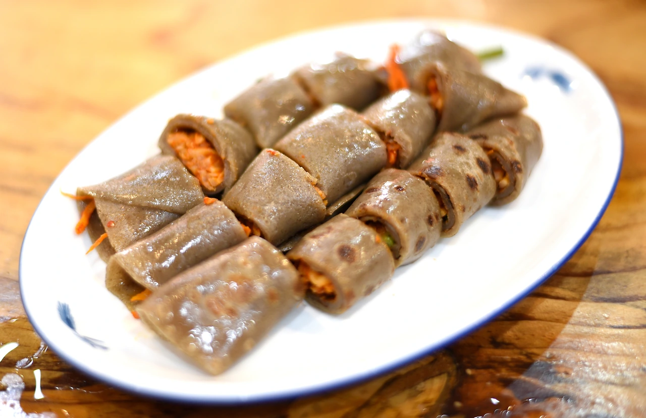 춘천 동해막국수 총떡.JPG