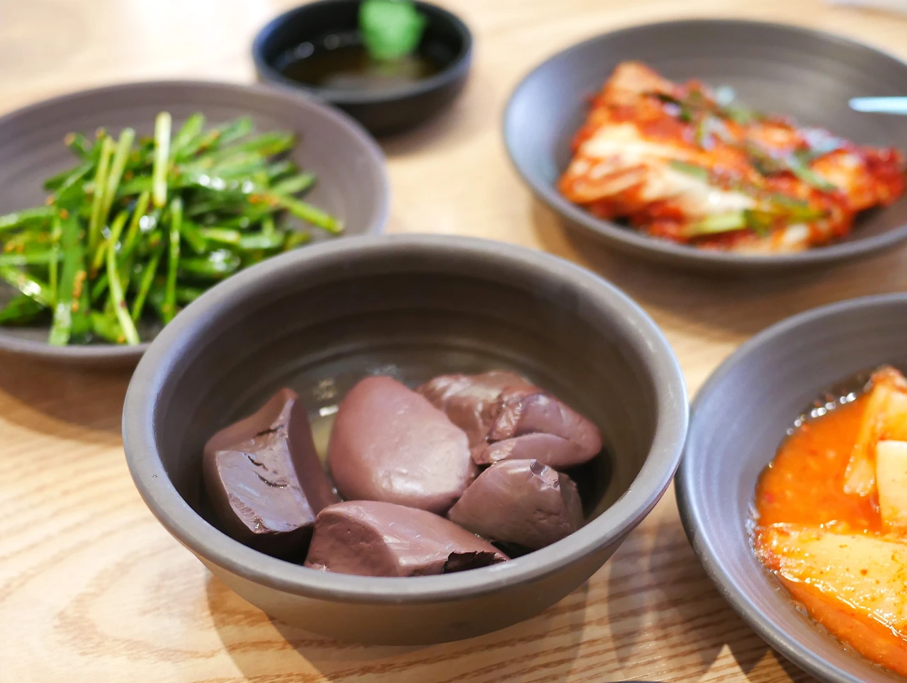 선지는 무기질이 많아 몸에 좋지만 변비를 유발한다.JPG