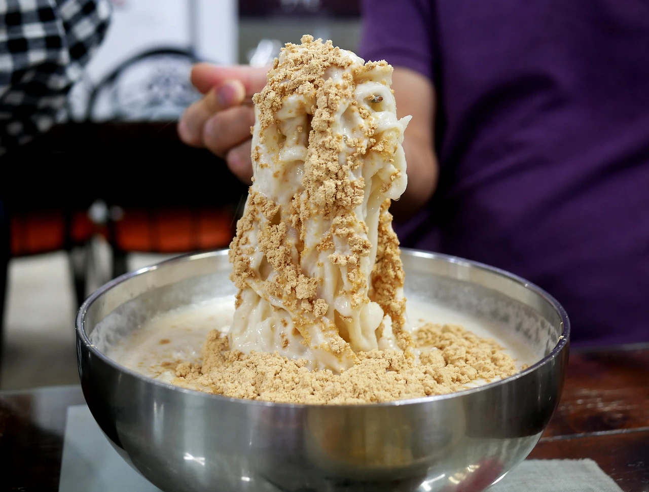 주마본 콩국수.JPG