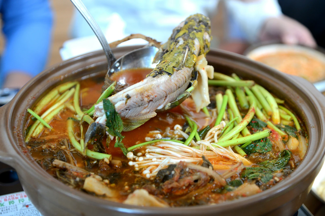 무주 큰손식당 매운탕.JPG