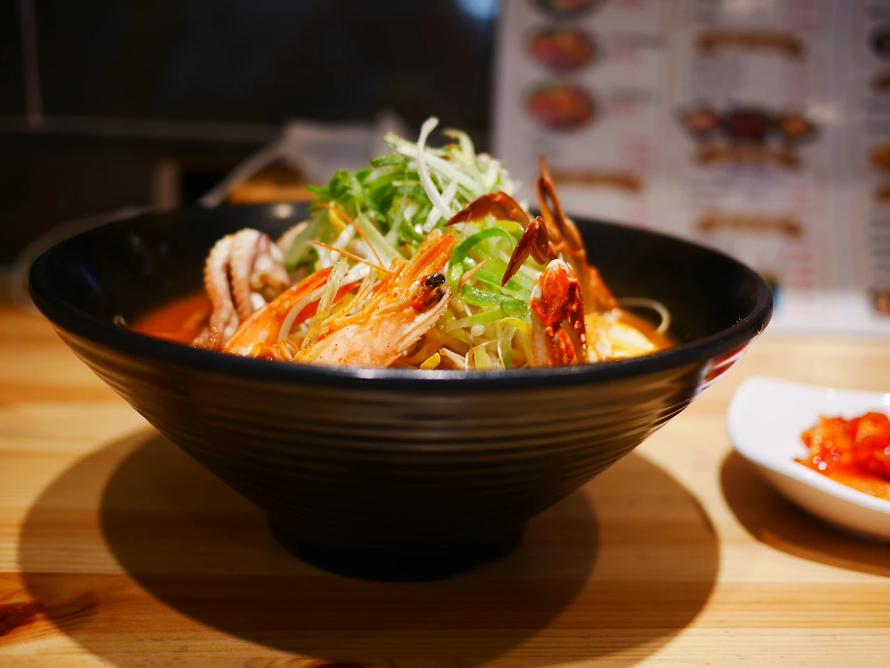 라스타 얼큰해물.JPG