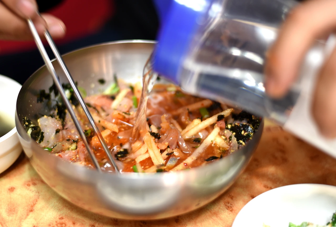 포항명천회식당 물회.JPG