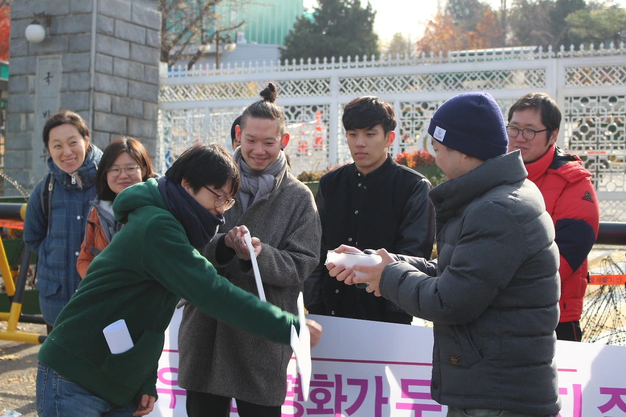 20161123_예비군거부선언 기자회견_퍼포먼스.JPG