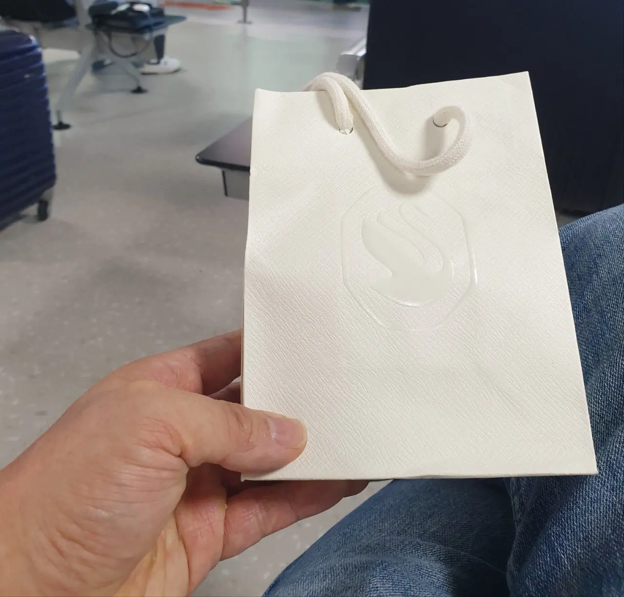 1_62hUd018svc1rk862dimapn3_q1zrk1.jpg?type=e1920_std