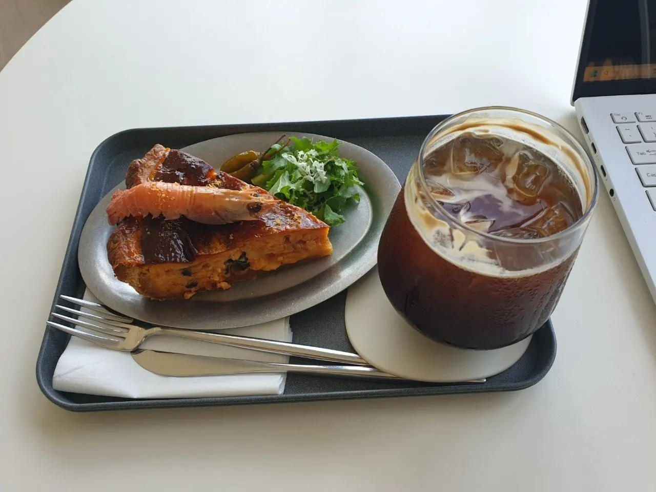 g_4b6Ud018svczshrki30v7sv_q1zrk1.jpg?type=e1920_std