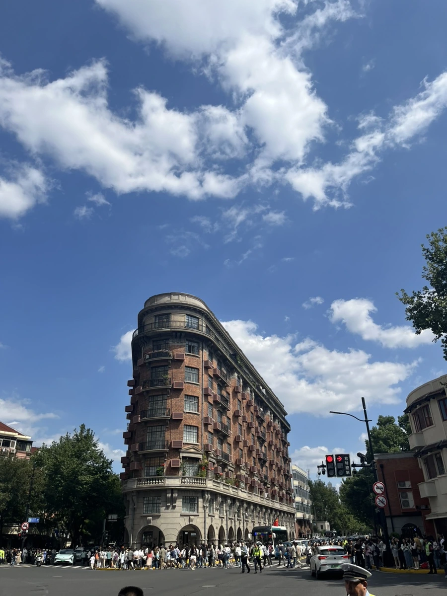 IMG_9712.jpg?type=w966