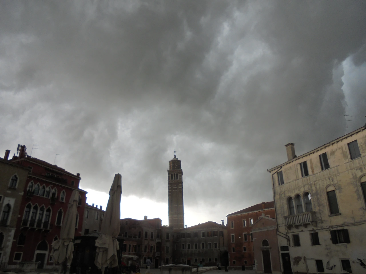20170724 40일간 유럽15개국 여행 베니스 Chiesa Dei Gesuiti, 산티 조반니에 파올로 성당, 리알토 다리, 카날 그란데, 산마르코 대성당&광장, 두칼레궁전 (161).JPG