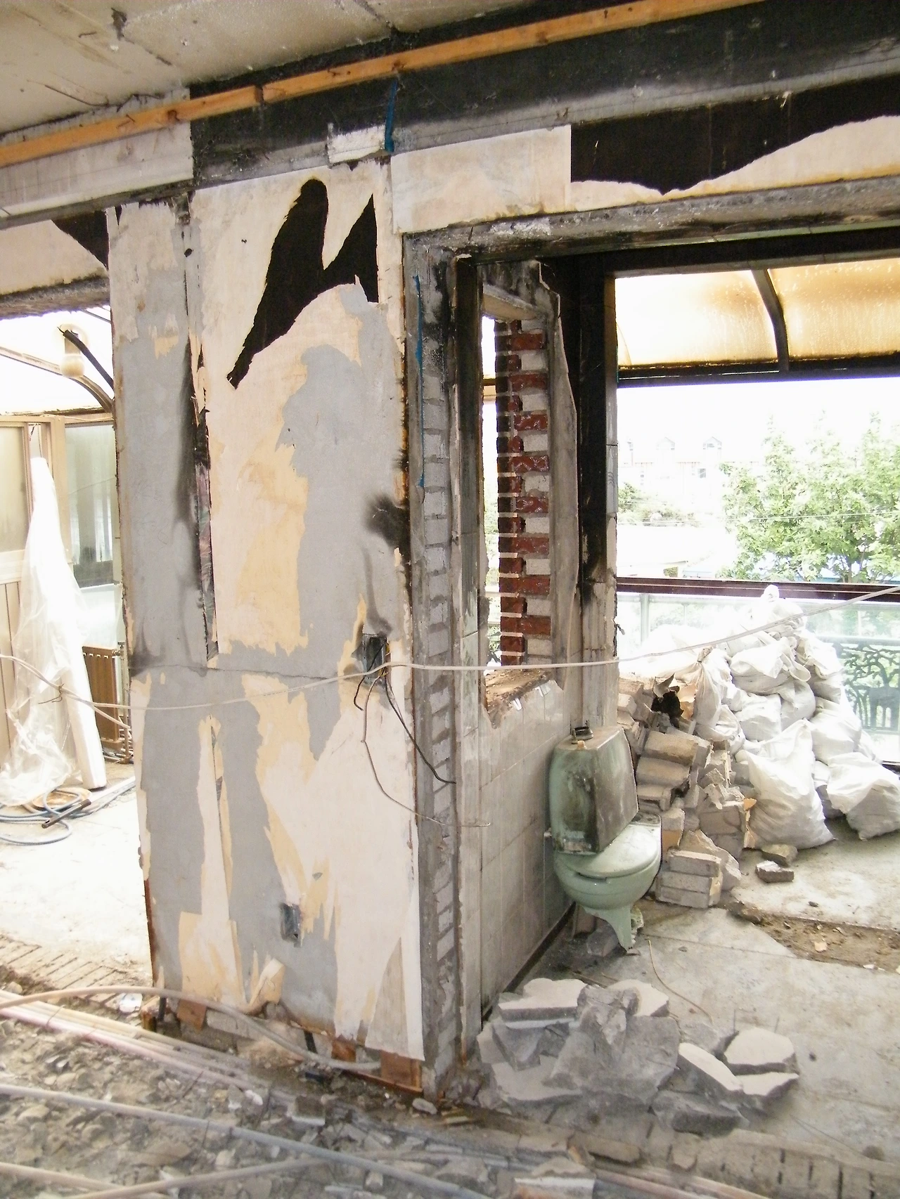 20110713 경희학사원 철거공사중 (21).JPG