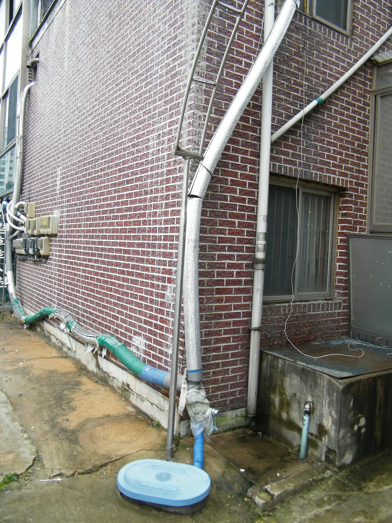 20110713 경희학사원 철거공사중.JPG