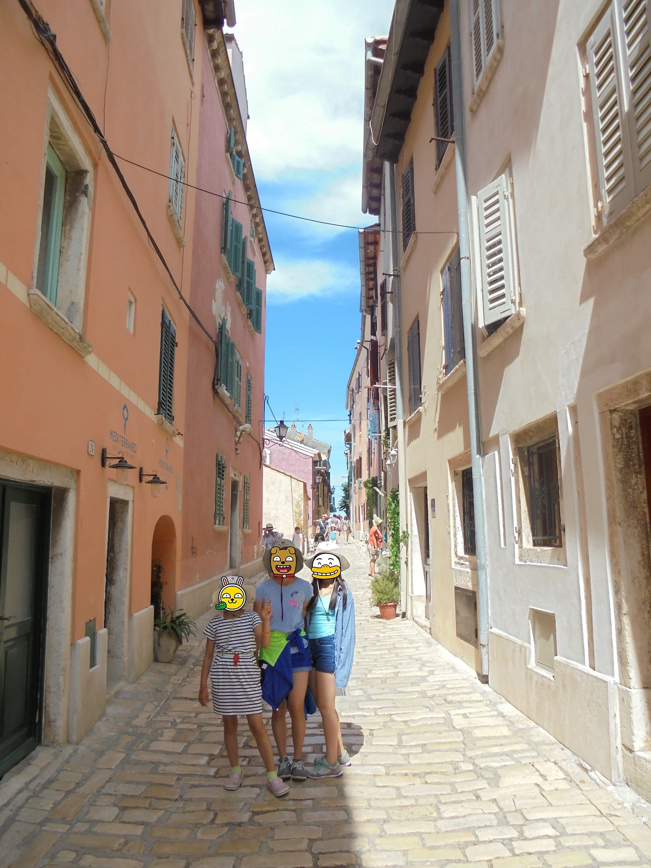20170726 40일간 유럽15개국 여행 크로아티아 로빈(로비니)에서 로빈 시내, Balbi's Arch, Church of St.Euphemia, Rovinj Beach (43).JPG