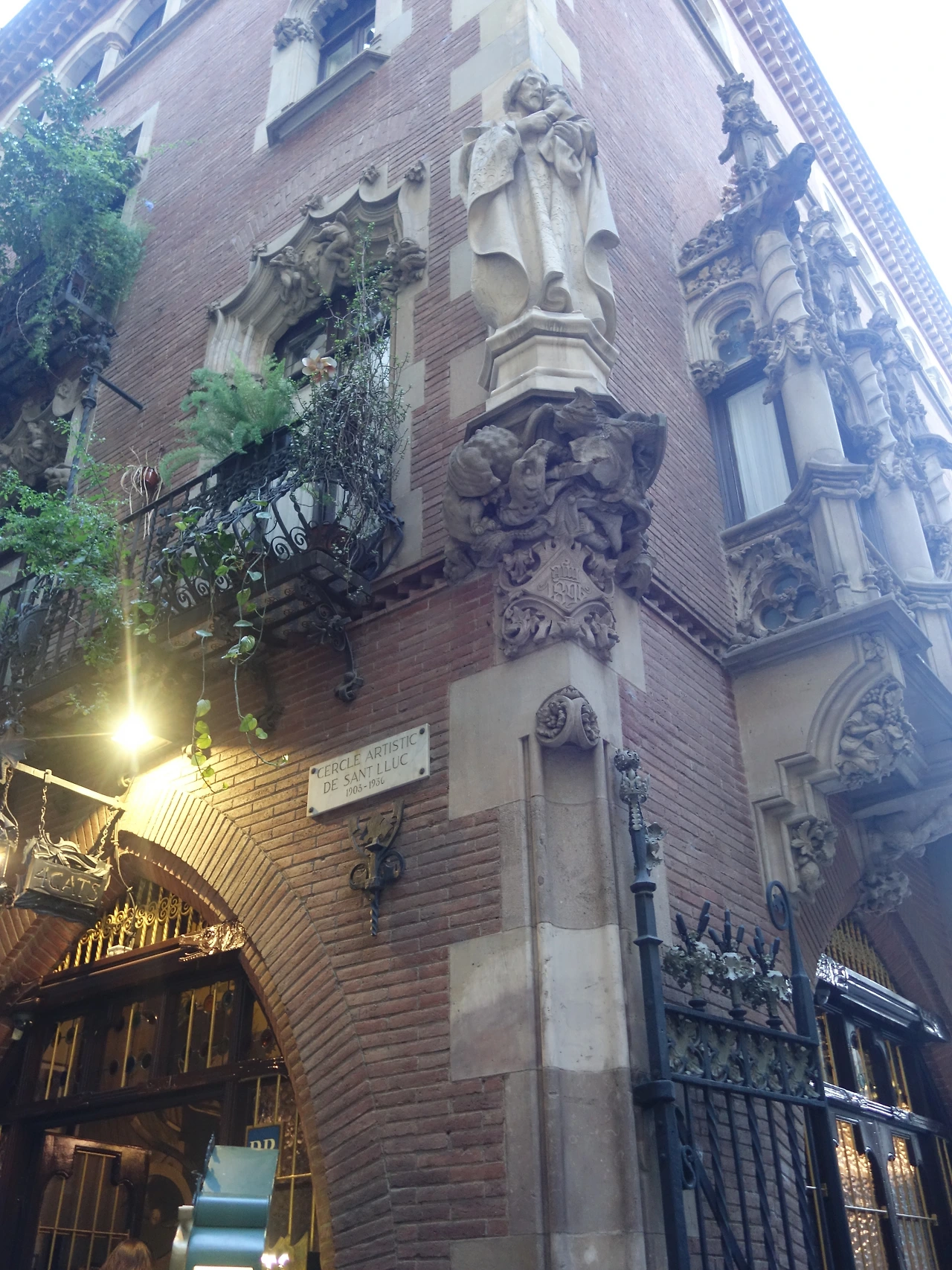 20170708 40일간 유럽15개국 여행 가우디 투어, 바르셀로나 고딕 투어 (204).JPG