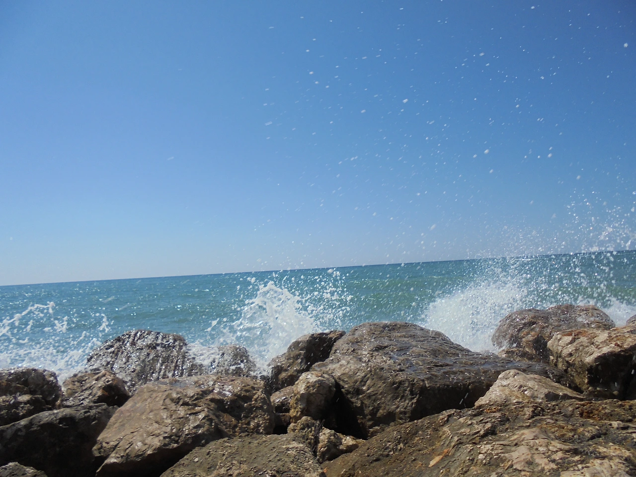 20170709 40일간 유럽15개국 여행 스페인 Cunit 해변과 숙소 주변 (57).JPG