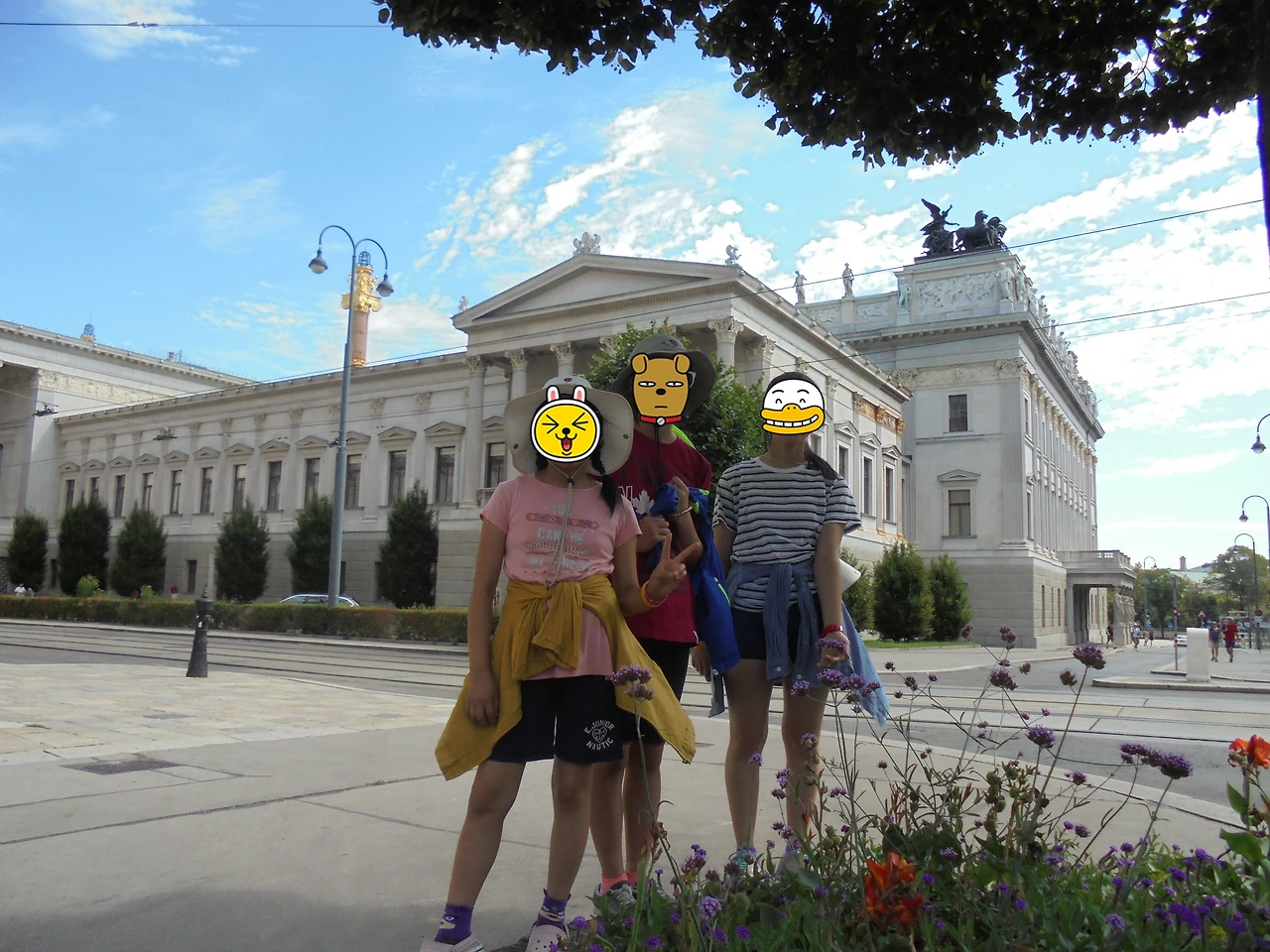 20170730 40일간 유럽15개국 여행 오스트리아 비엔나(현대미술관,슈테판대성당,Hofburg궁전,시청,의회,Albertina,오페라극장,벨베데레궁전,쇤브룬궁전) (139).JPG