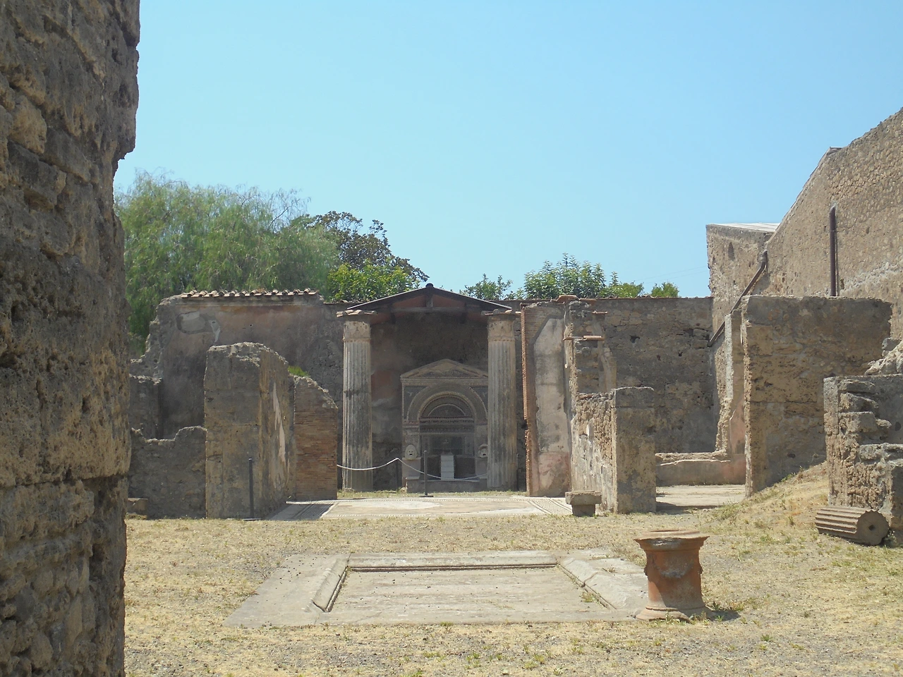 20170721 40일간 유럽15개국 여행 폼페이, 쏘렌토, 포지타노, 아말피 못가고 나폴리 (86).JPG